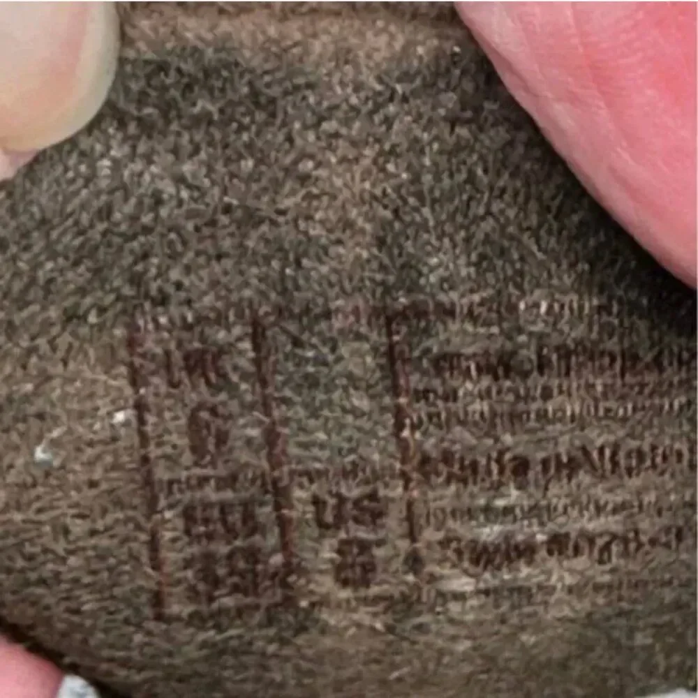 Fitflop touch up
